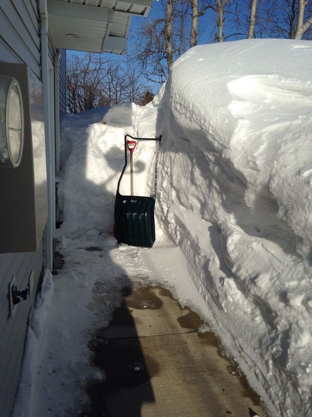 25 Truly Terrifying Pictures Of The Snow In Eastern Canada Right Now